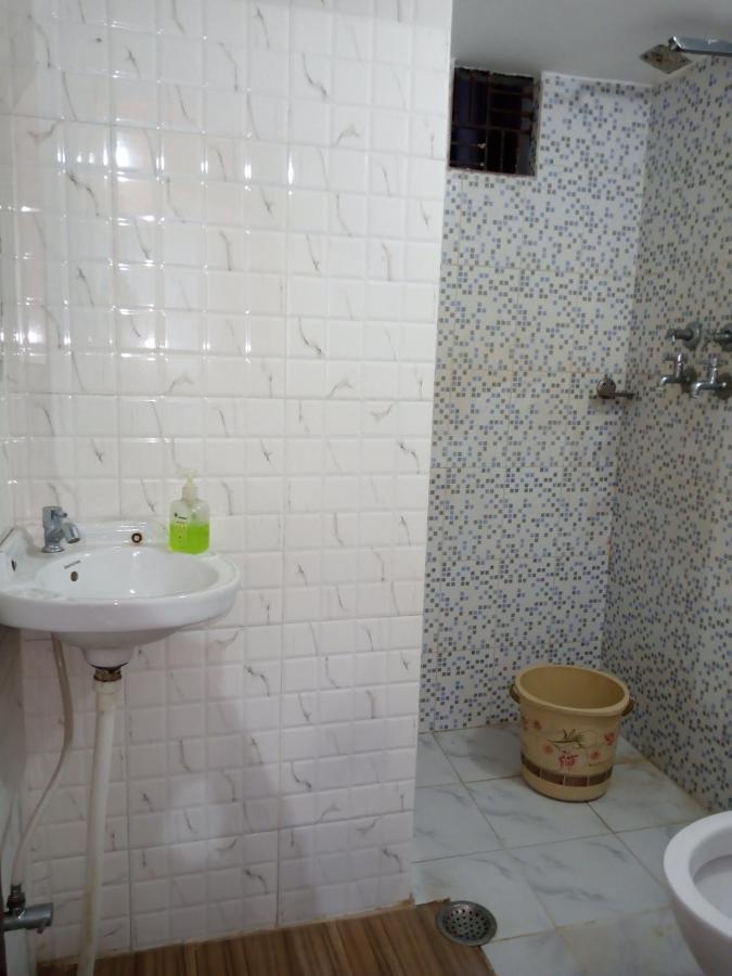 فاراناسي Bliss Guest House Assi Ghat المظهر الخارجي الصورة