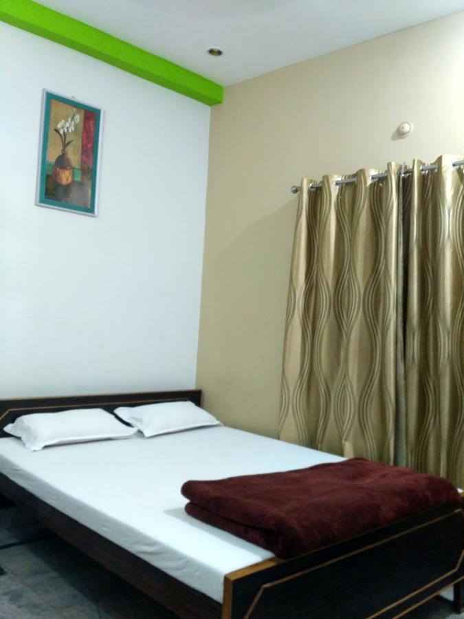 فاراناسي Bliss Guest House Assi Ghat المظهر الخارجي الصورة